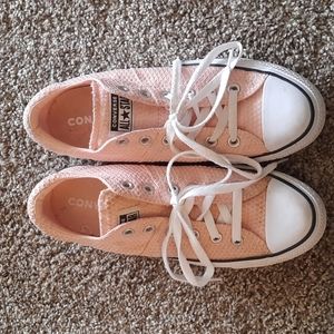 Womens Converse  size 9
